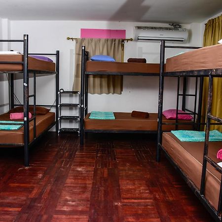 The Wanderlust Hostel Ko Pha Ngan Buitenkant foto