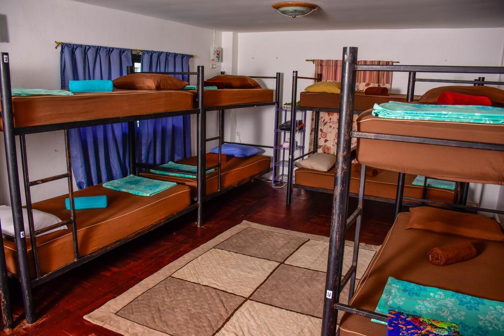 The Wanderlust Hostel Ko Pha Ngan Buitenkant foto