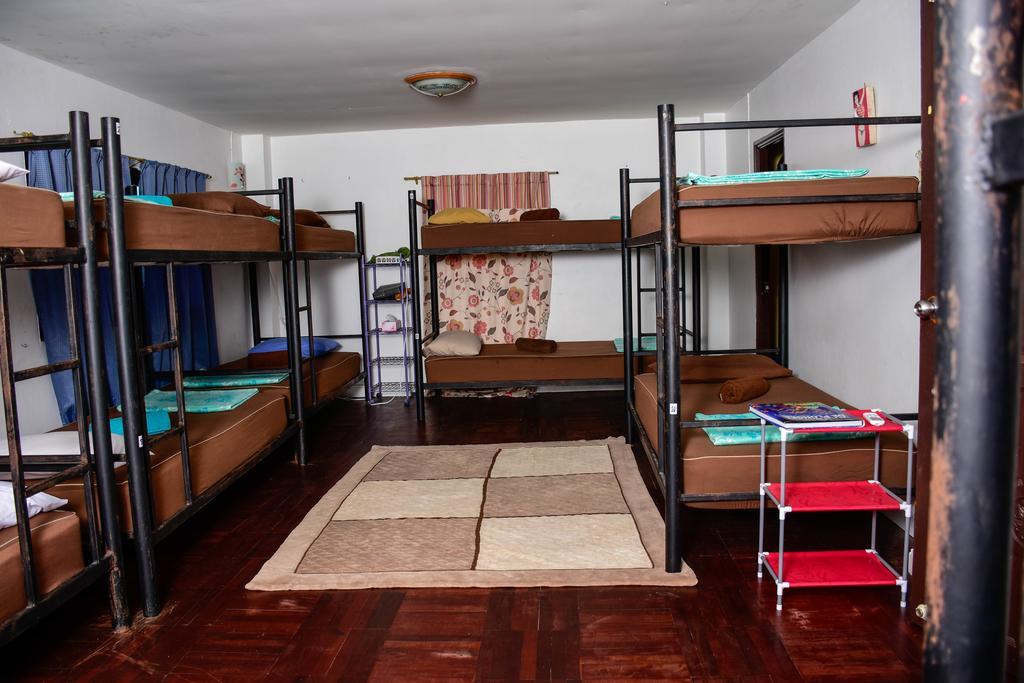 The Wanderlust Hostel Ko Pha Ngan Buitenkant foto