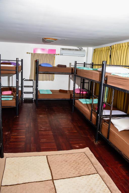 The Wanderlust Hostel Ko Pha Ngan Buitenkant foto