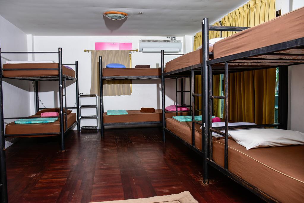 The Wanderlust Hostel Ko Pha Ngan Buitenkant foto