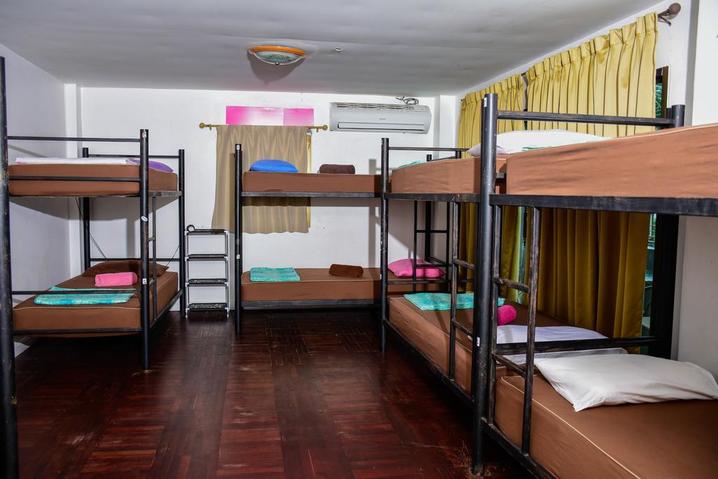 The Wanderlust Hostel Ko Pha Ngan Buitenkant foto