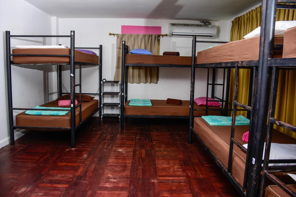 The Wanderlust Hostel Ko Pha Ngan Buitenkant foto
