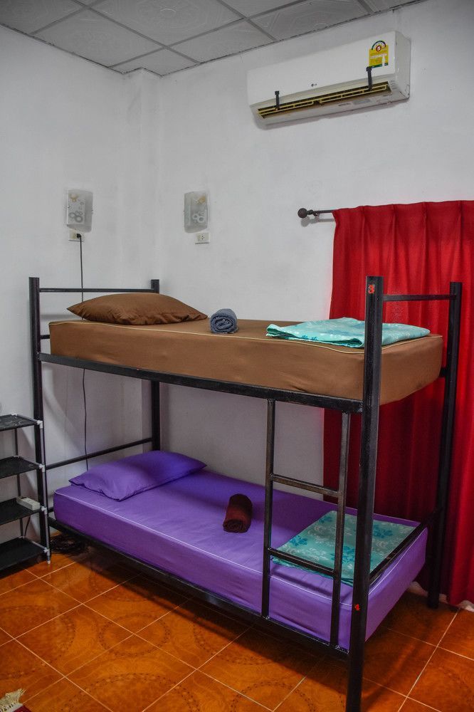 The Wanderlust Hostel Ko Pha Ngan Buitenkant foto
