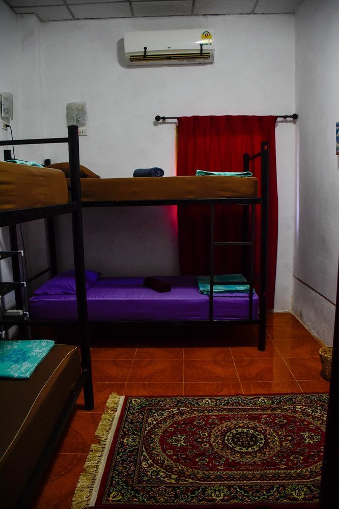 The Wanderlust Hostel Ko Pha Ngan Buitenkant foto
